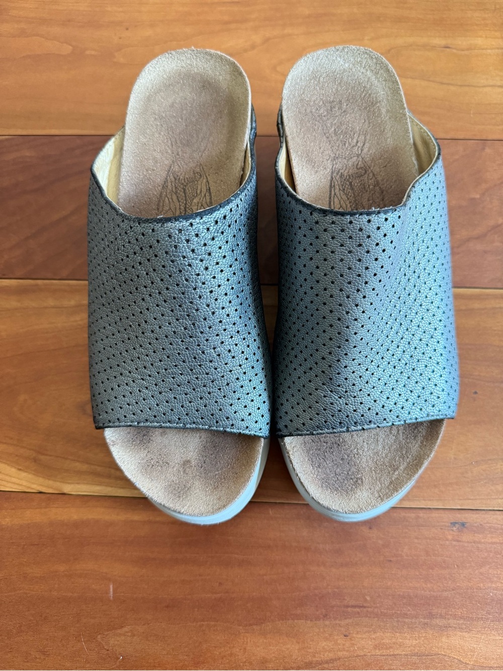Fly Womenβs Open-Toe Slide Sandals in Metallic Gray